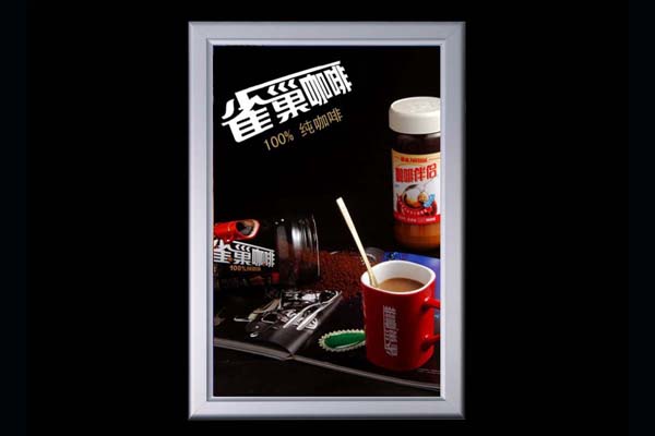 超薄燈箱與傳統(tǒng)燈箱的區(qū)別及優(yōu)勢，應(yīng)用范圍有哪些？